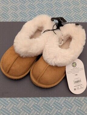 Wonder Nation Tan Slippers with White Faux Fur Trim - Kids